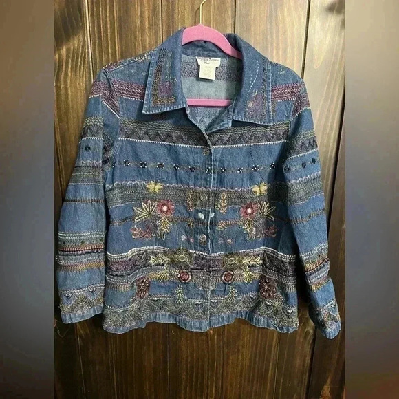 Vintage Floral Embroidered Denim Jacket. Perfect for Spring. Size:10/12 - Picture 2 of 12
